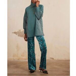 Nekane Barcelona Oversize Sweater with Padded Fabric- Milky Green